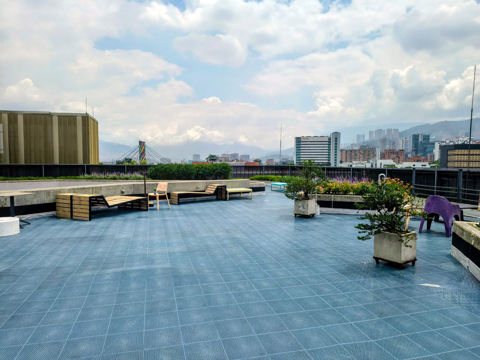Solarium OASIS con vista a la ciudad